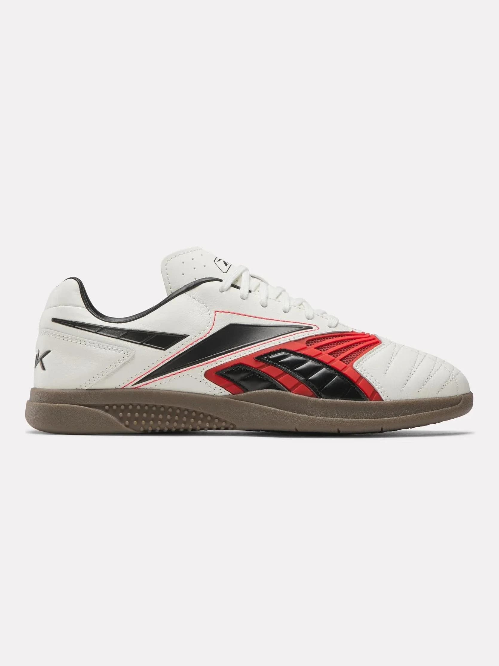 Variante de color chalk/energy red/black
