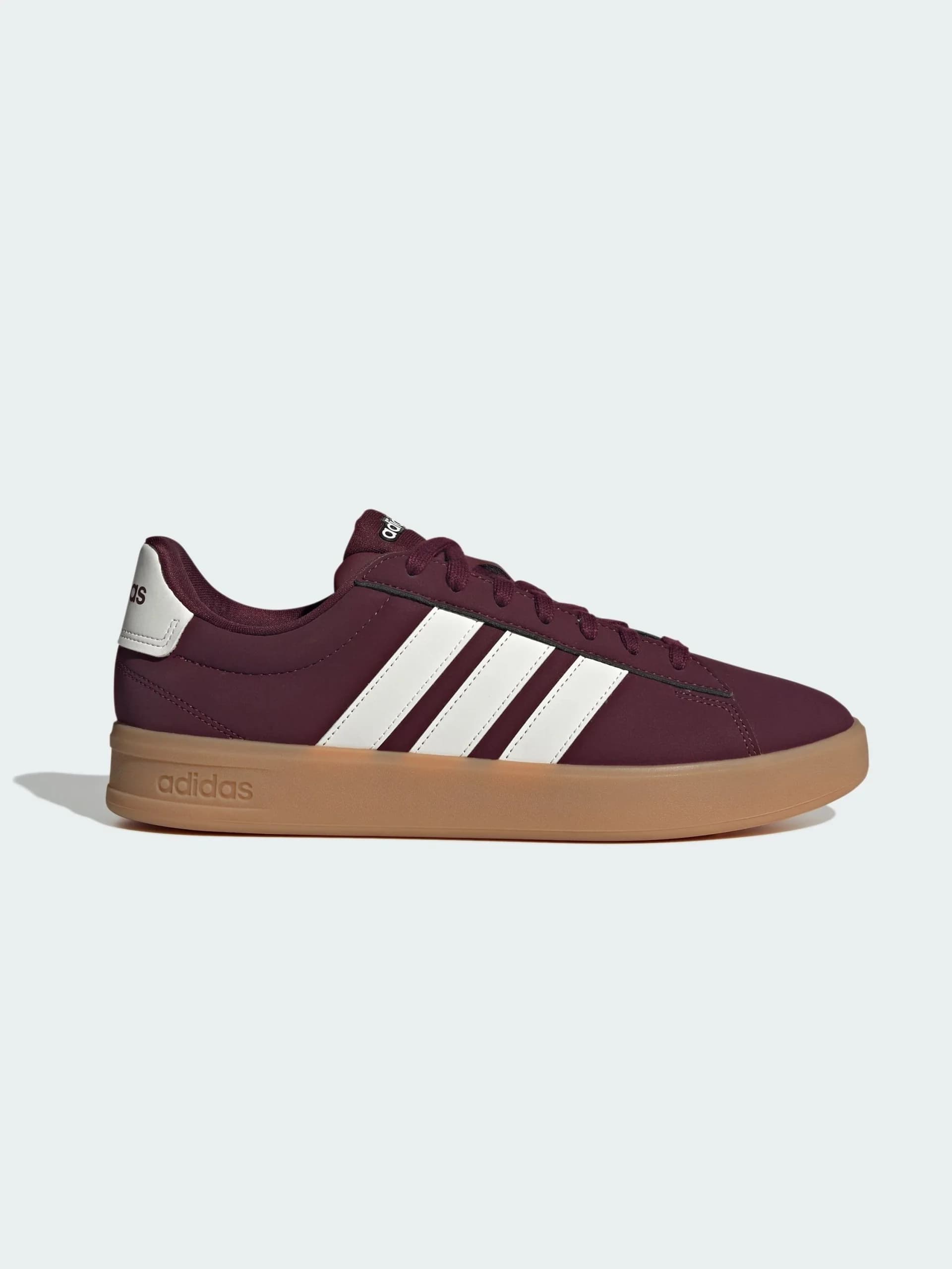 Variante de color maroon / off white / gum