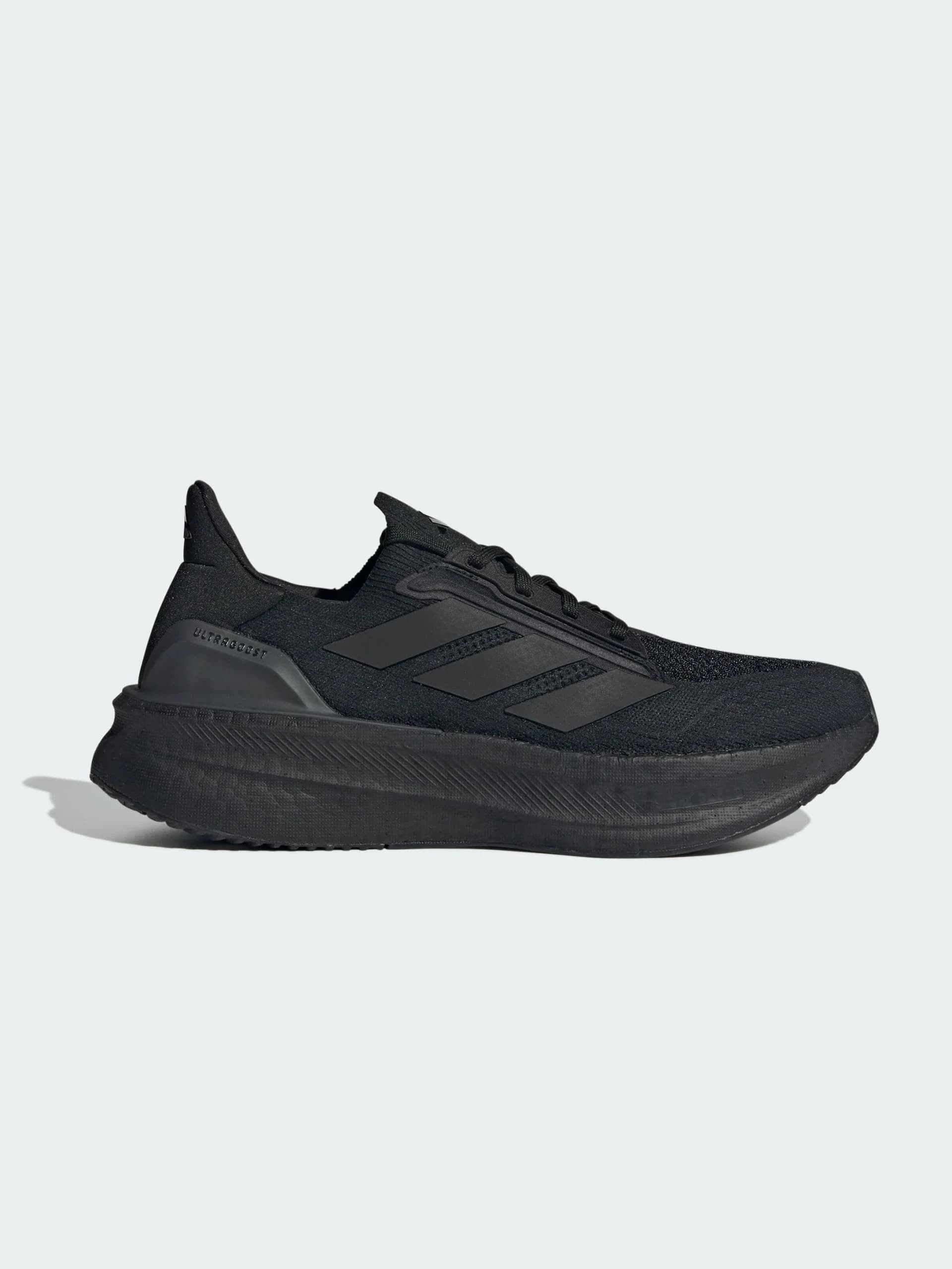 Core Black / Core Black / Cloud White