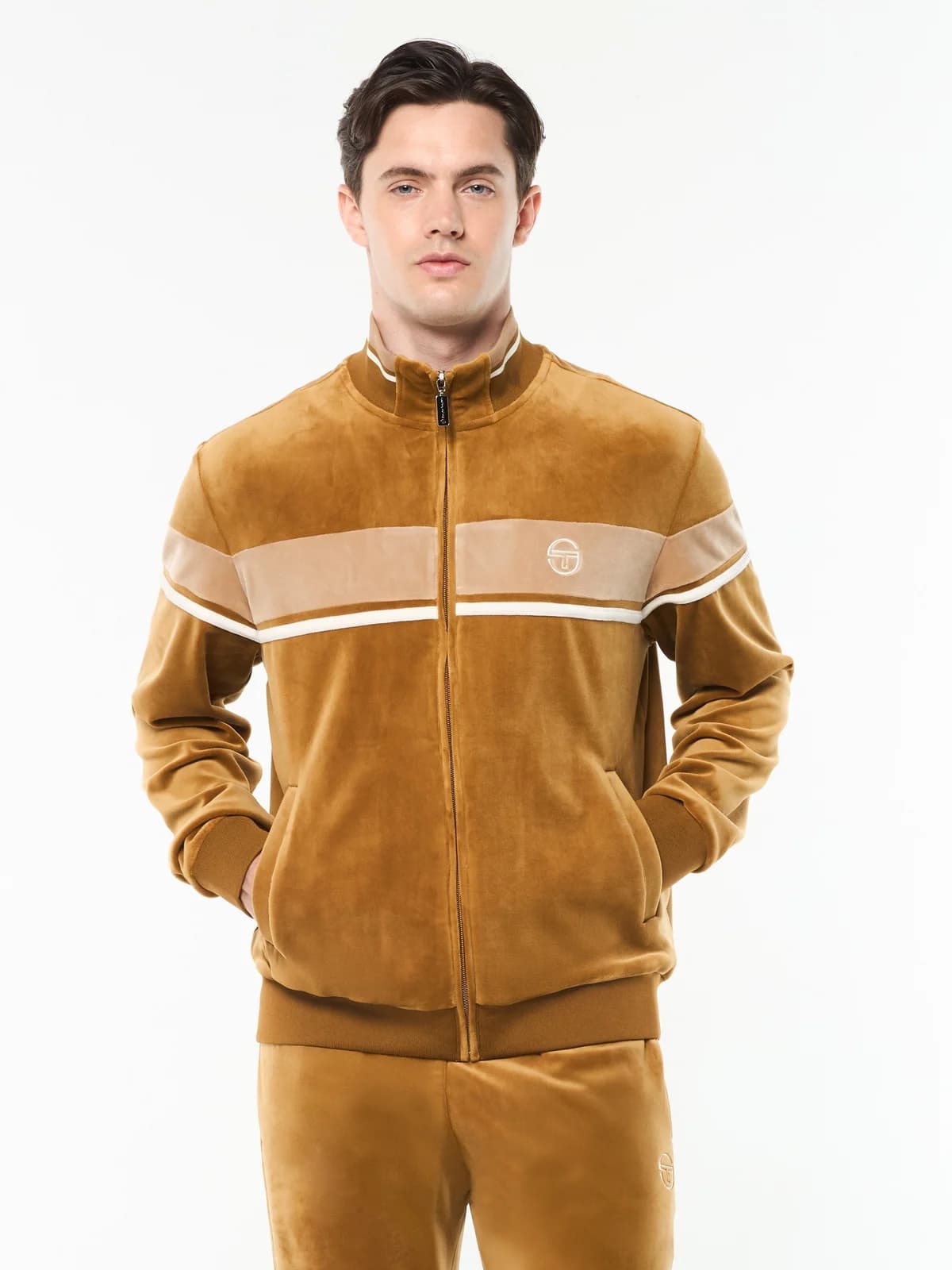 Chaqueta Deportiva Anna en color bronze brown