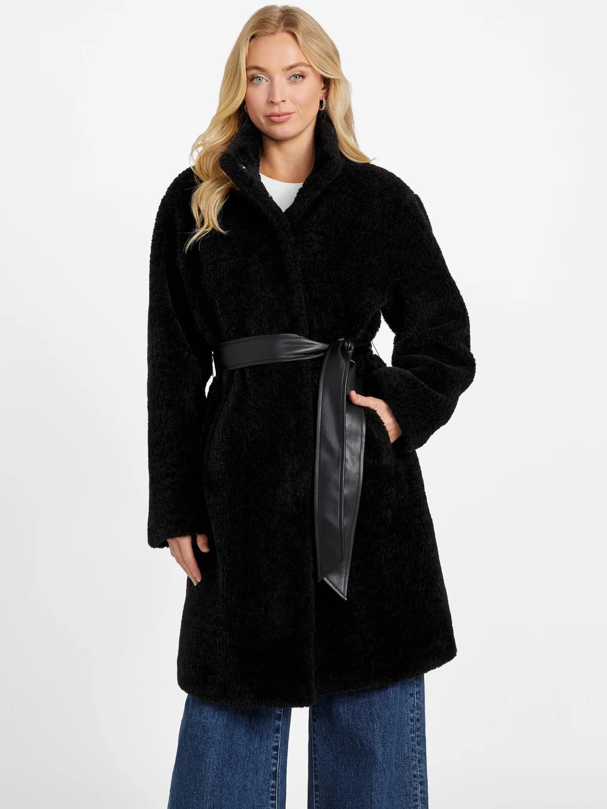 Abrigo Laila Shearling en color black