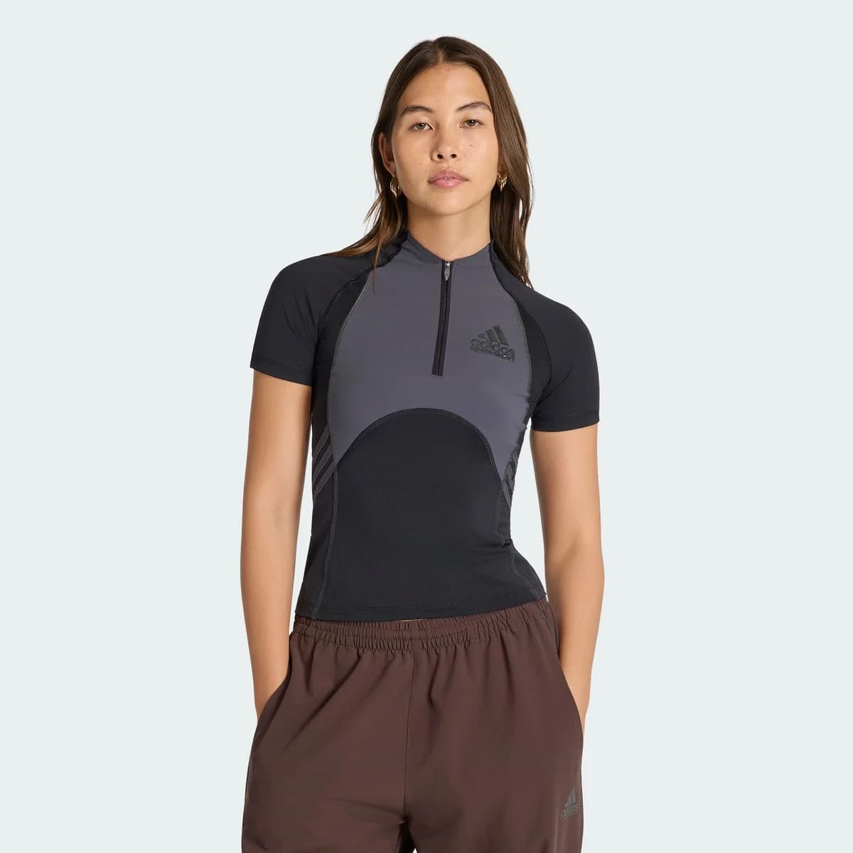 Camiseta ajustada de manga corta Equipment en color black / utility black