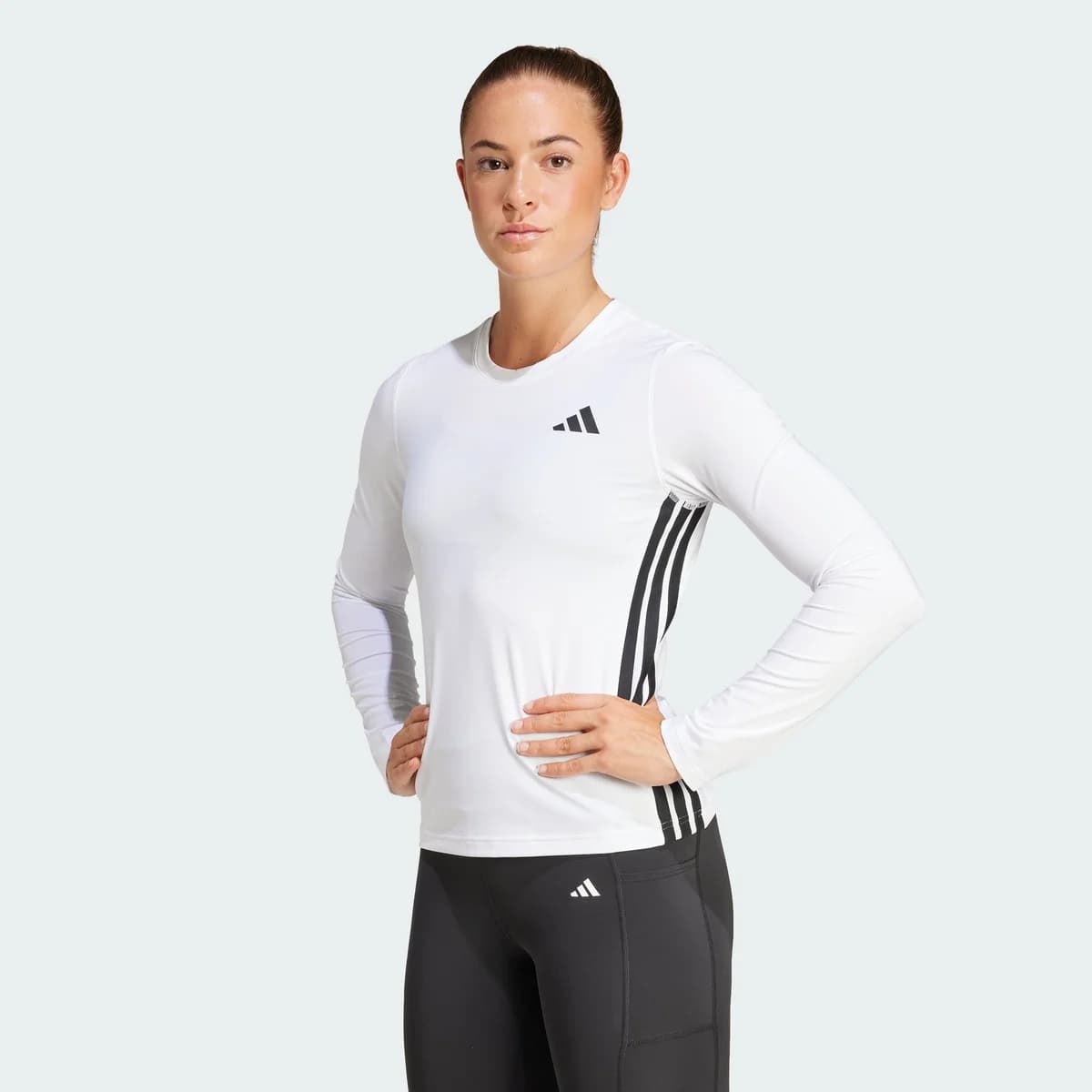 Camiseta de entrenamiento manga larga Essentials de 3 rayas en color white / black