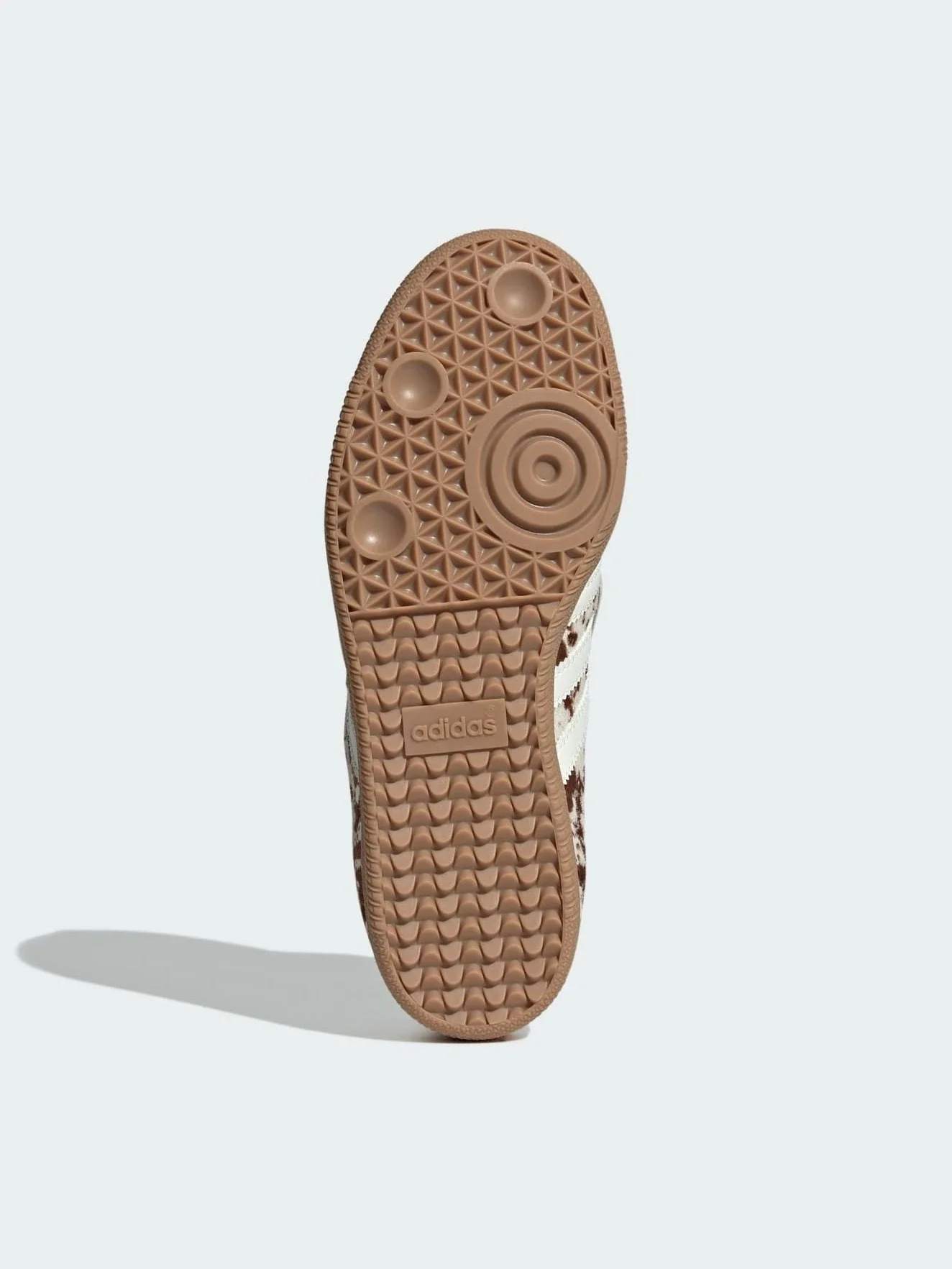 Zapatillas Samba de lengüeta larga con estampado de vaca - imagen 4