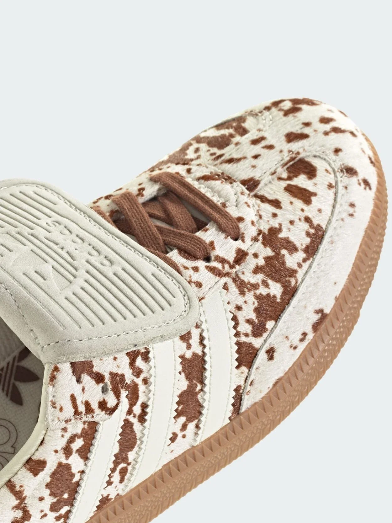 Zapatillas Samba de lengüeta larga con estampado de vaca - imagen 9