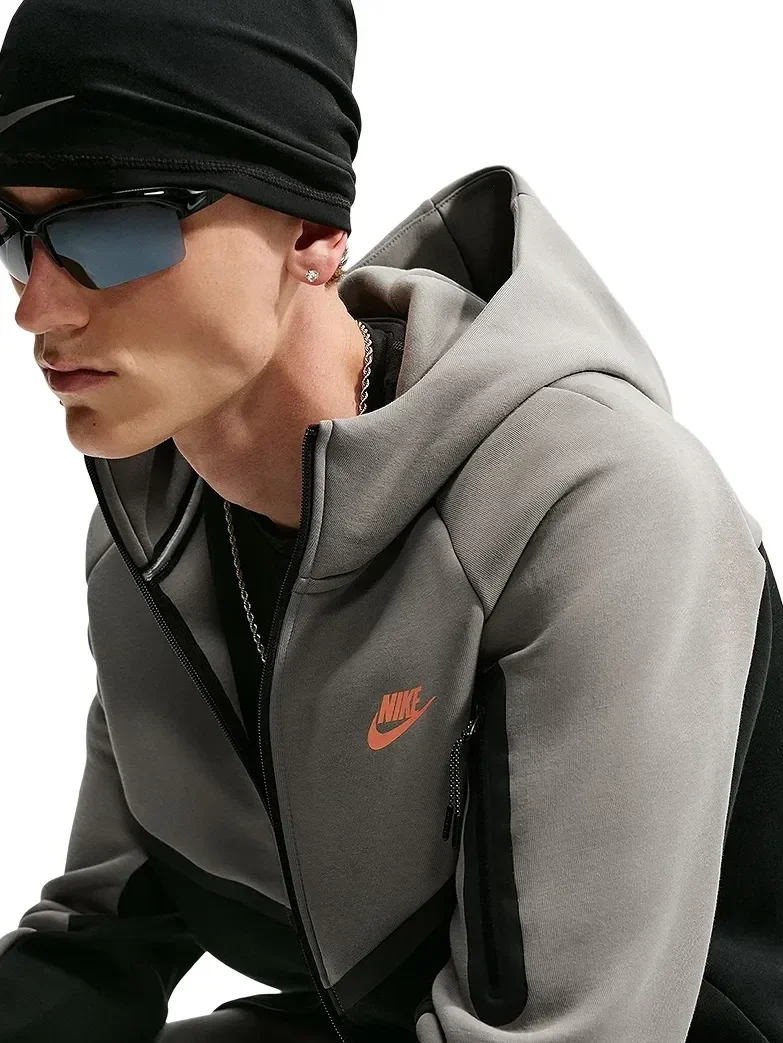 Sudadera con Capucha Tech Fleece - imagen 3