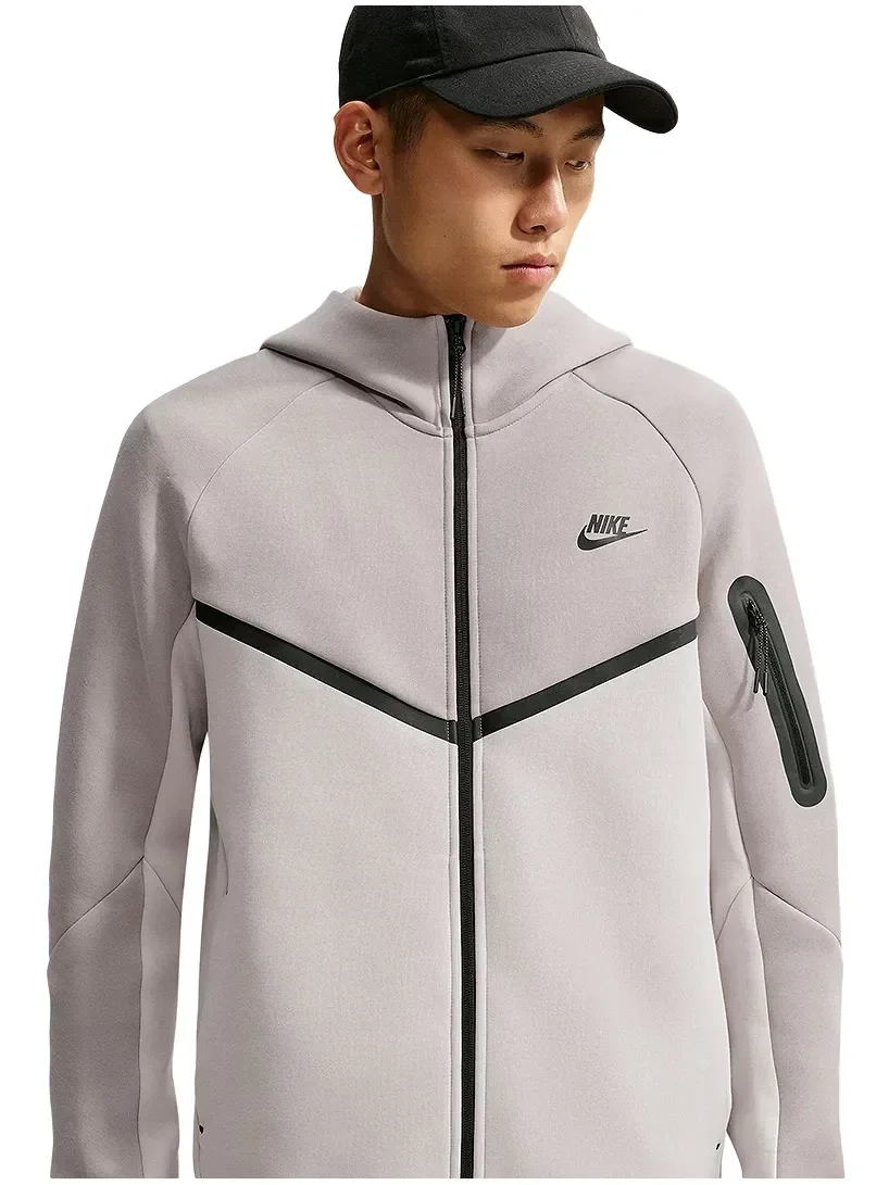 Sudadera con Capucha Tech Fleece - imagen 6