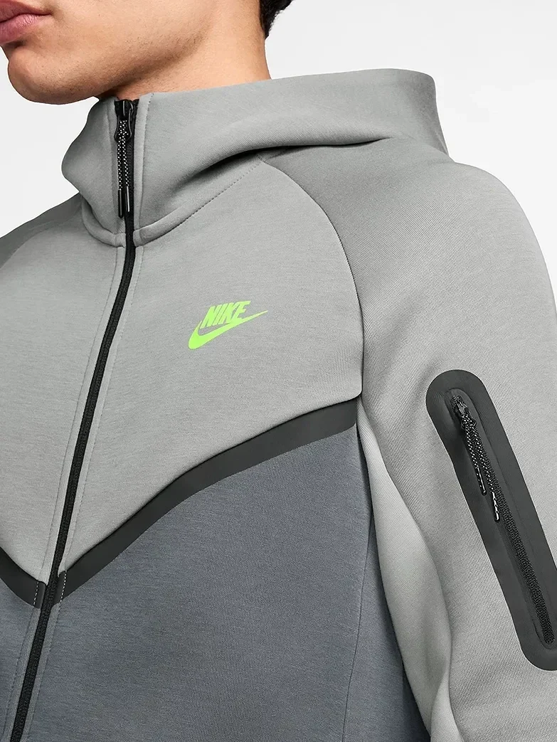 Sudadera con Capucha Tech Fleece - imagen 3