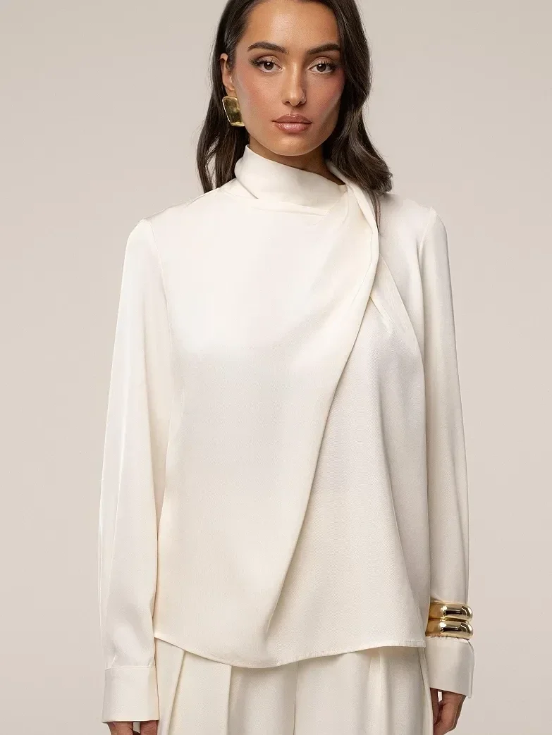 Blusa Alexa en Satín - imagen 7