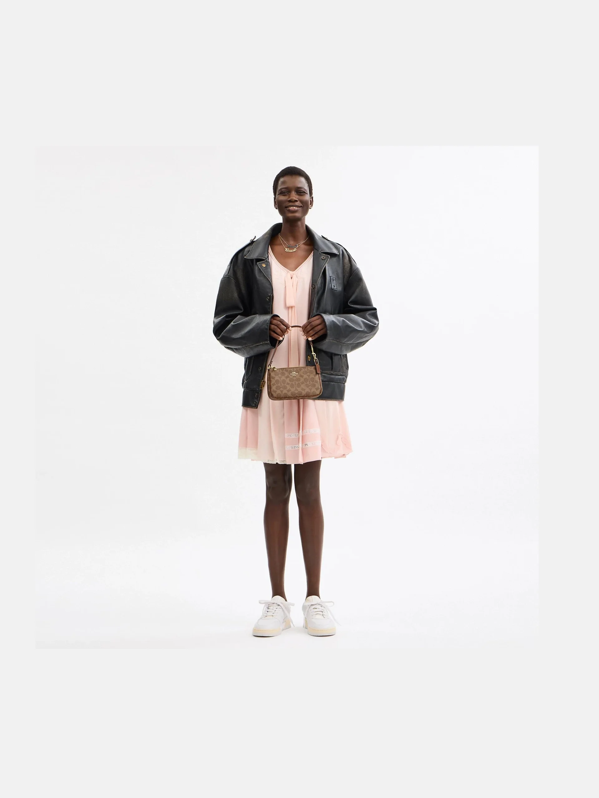Bolso Nolita 19 en Lona Signature - imagen 4