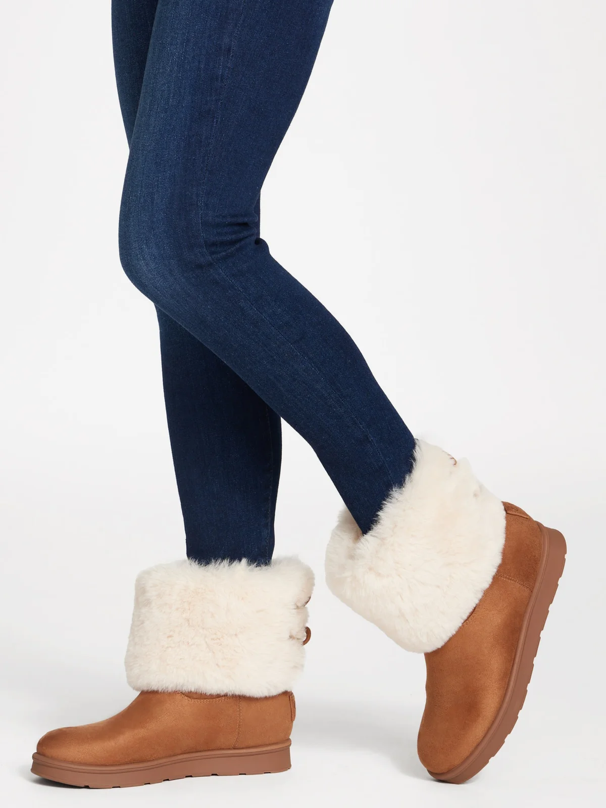 Botas con Lazo y Piel de Oveja Lenoria