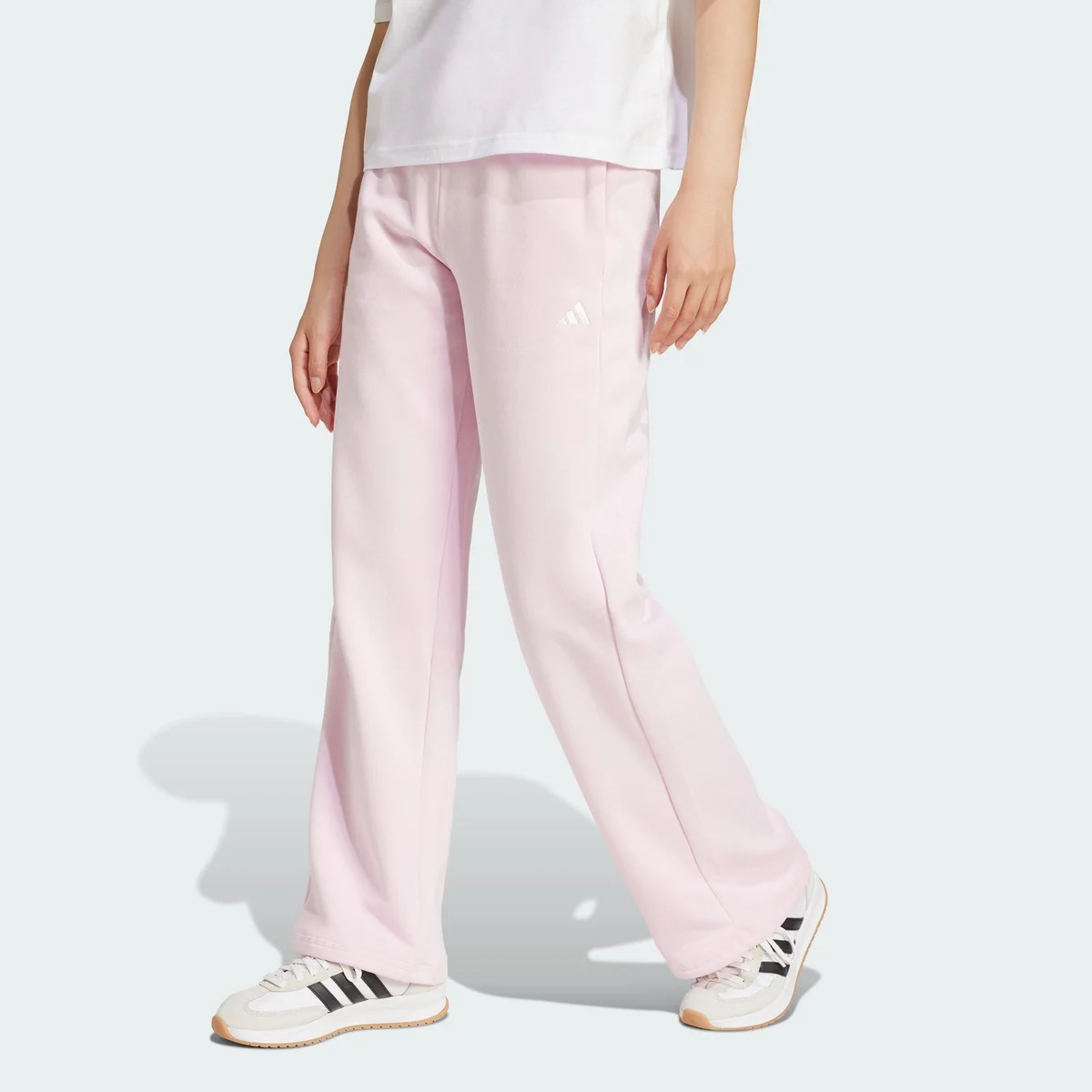 Pantalón Deportivo Essentials Small Logo Feel Cozy Open-Hem