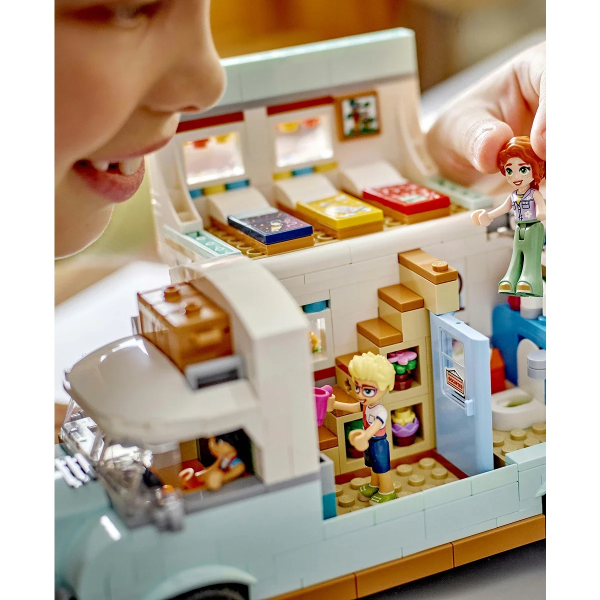 Set de Juego Camper Van de Aventura Friends - imagen 13