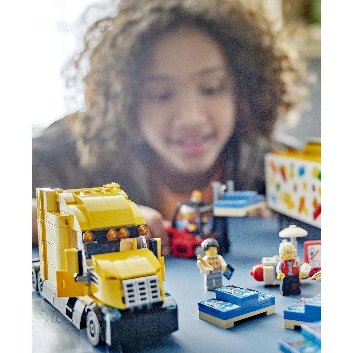 Set de Construccion City Camion de Reparto Amarillo - imagen 14