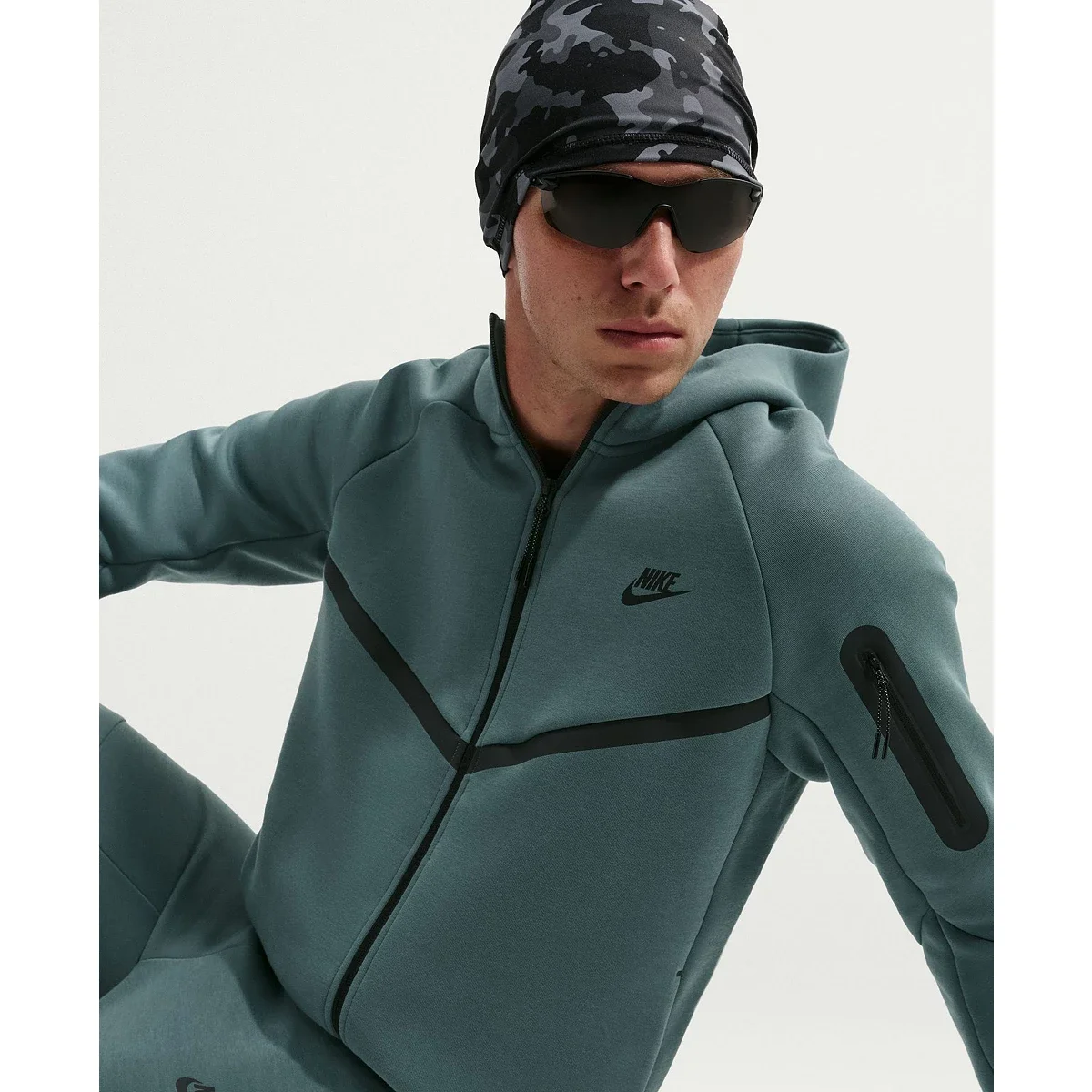 Sudadera con Capucha Tech Fleece - imagen 3