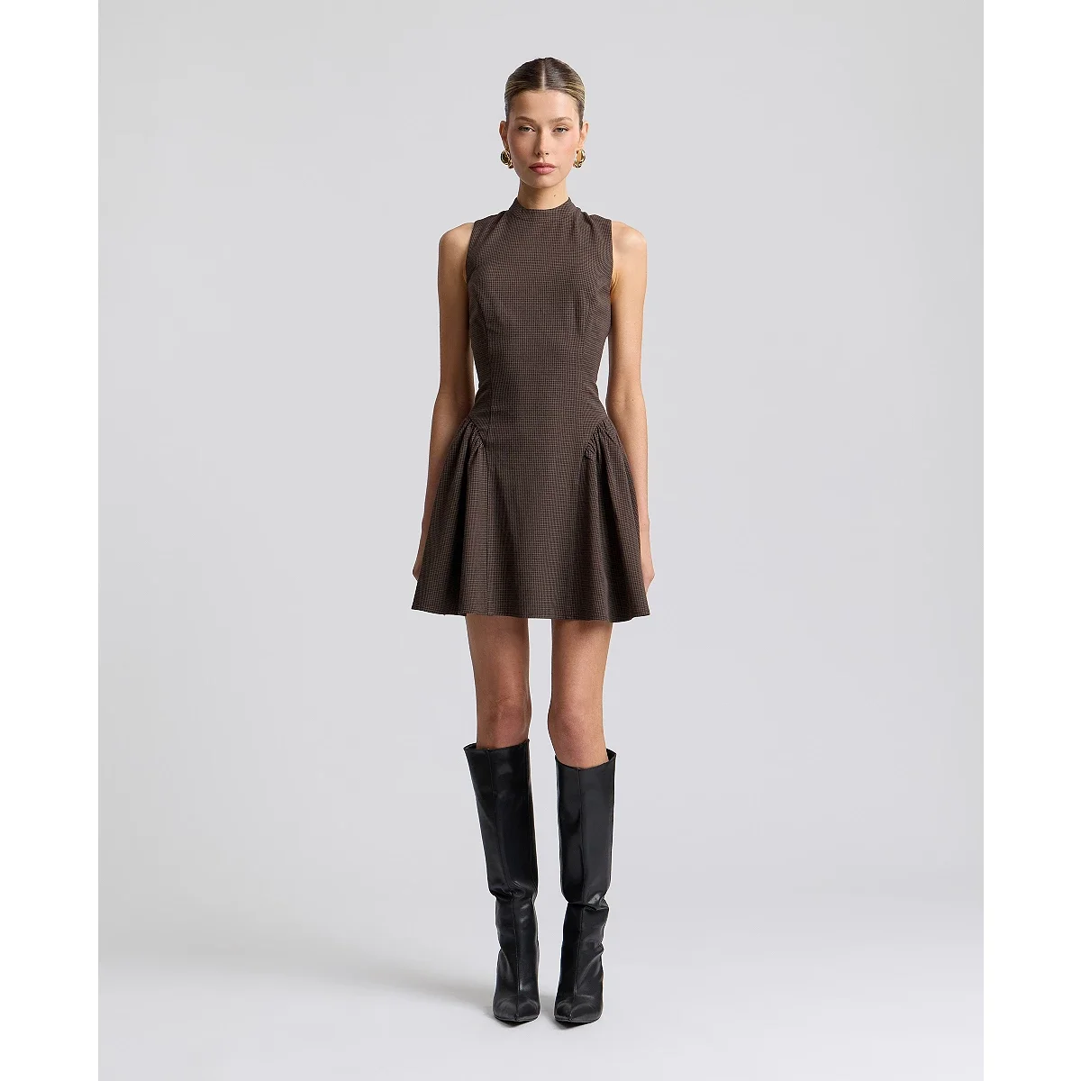 Vestido Mini con Cuello Alto y Volante - imagen 3
