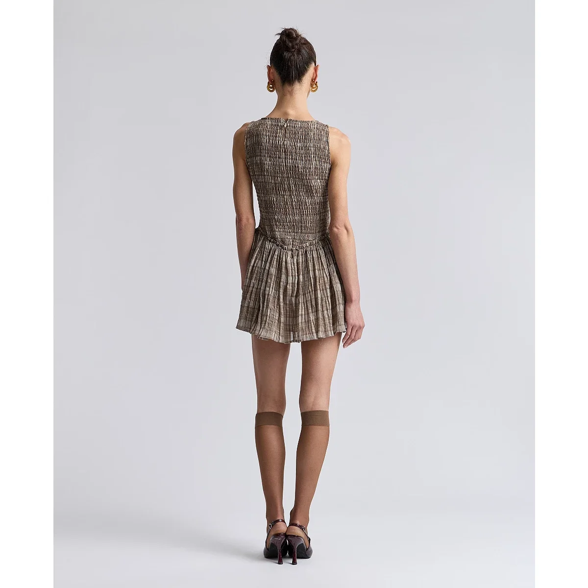 Minivestido sin Mangas de Talle Bajo - imagen 4