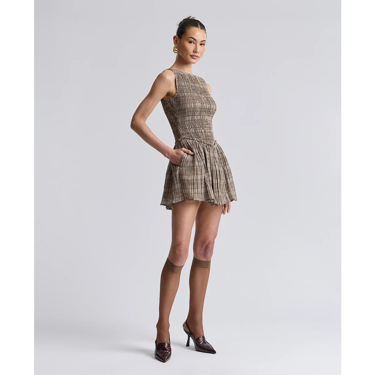 Minivestido sin Mangas de Talle Bajo - imagen 5