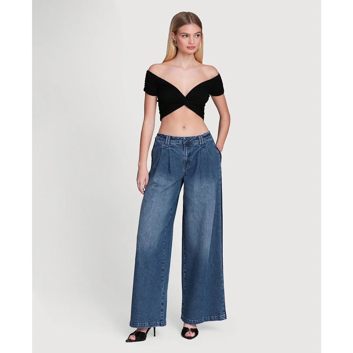 Pantalón en Denim de Tiro Medio con Franja Lateral