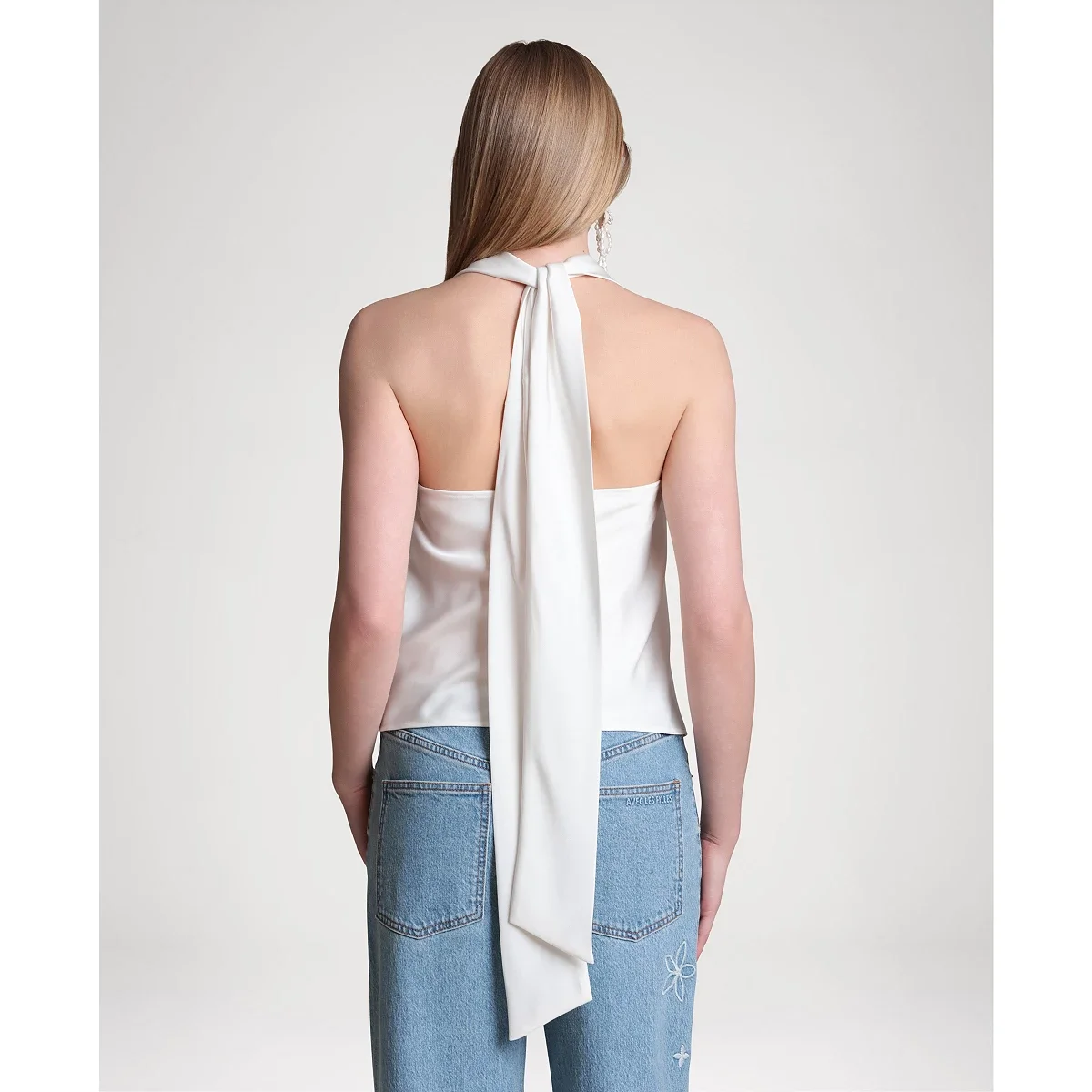 Top Halter con Lazo Largo