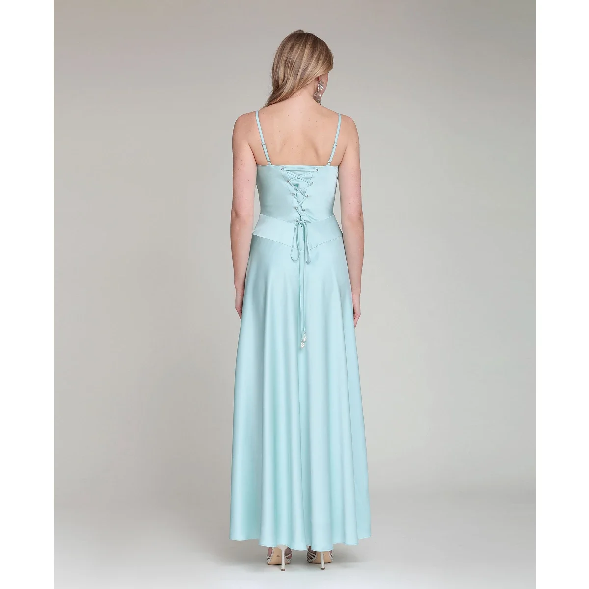 Vestido Largo con Escote en V y Espalda con Cordones - imagen 5