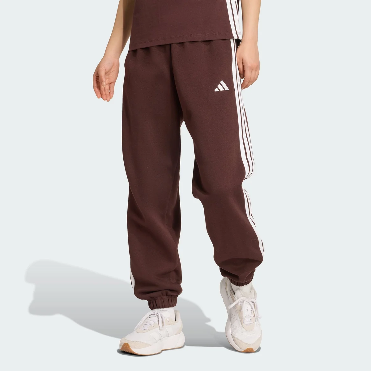Pantalón Essentials con 3 Franjas
