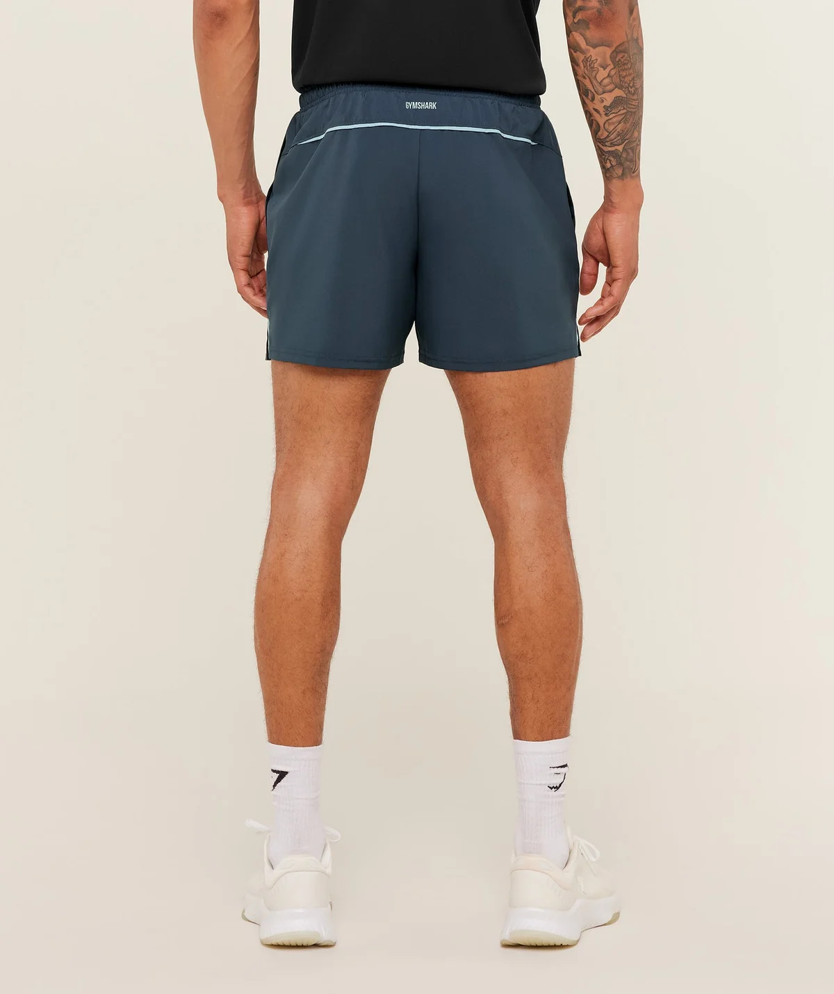 Shorts Arrival Contrast