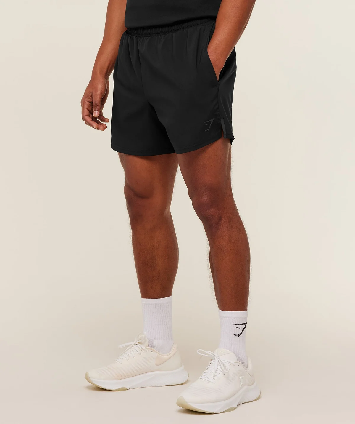 Shorts Arrival Contrast