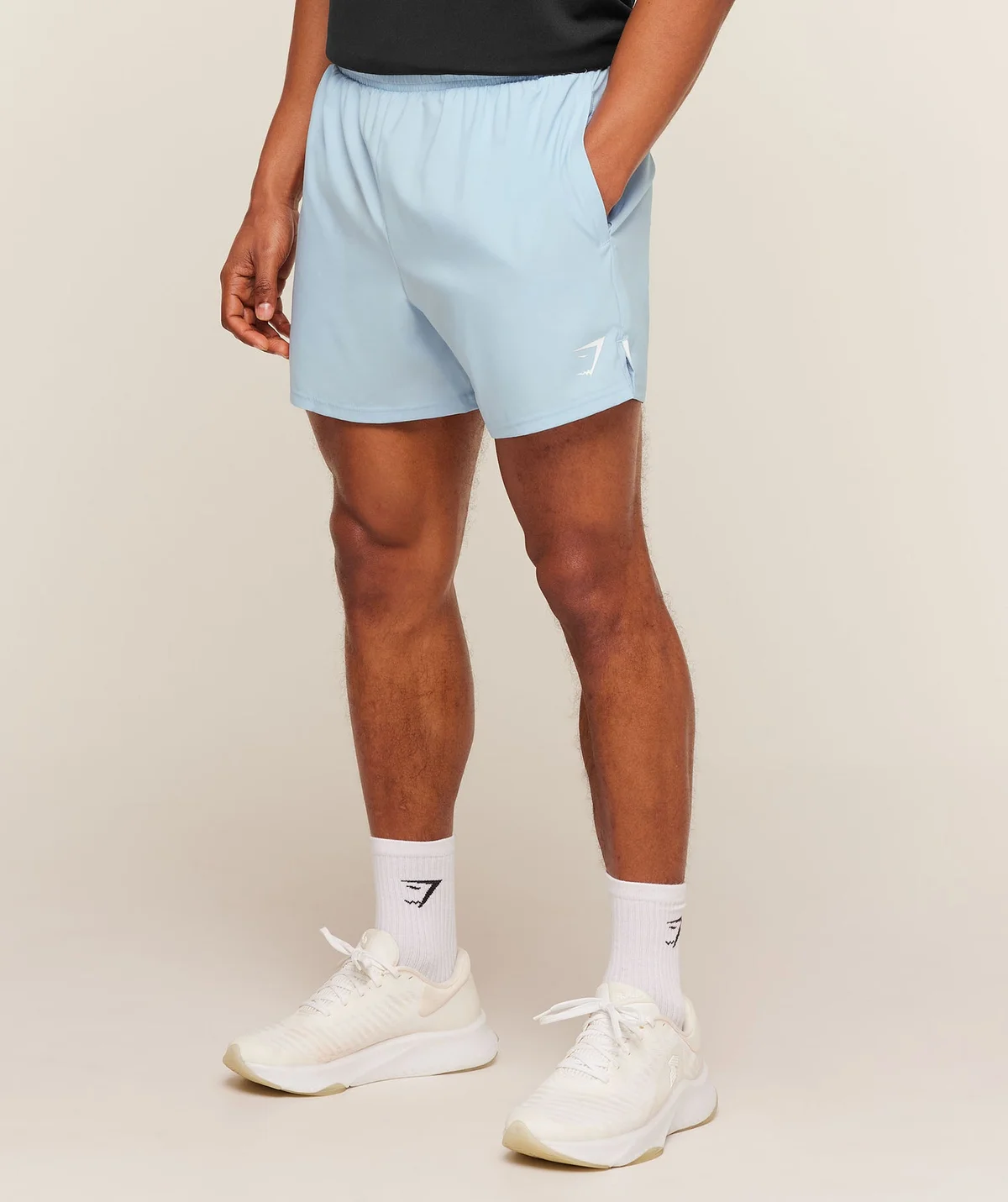 Shorts Arrival Contrast