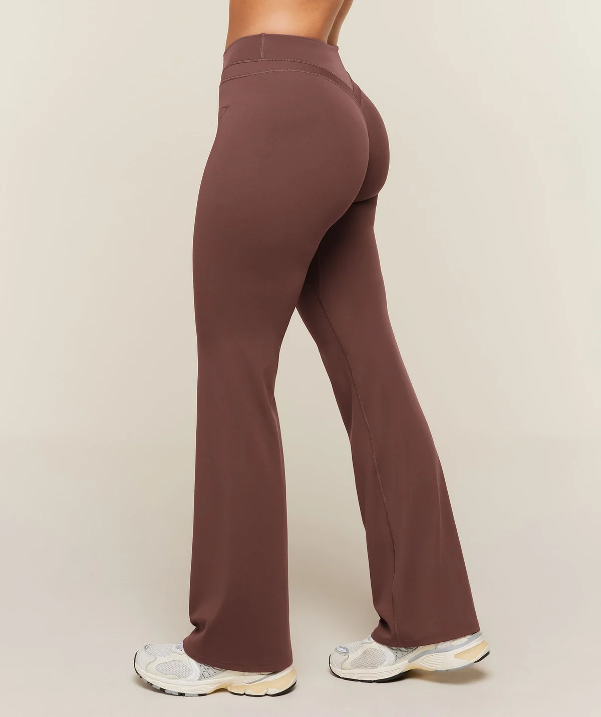 Leggings Whitney de Tiro Medio con Bota Acampanada - imagen 3