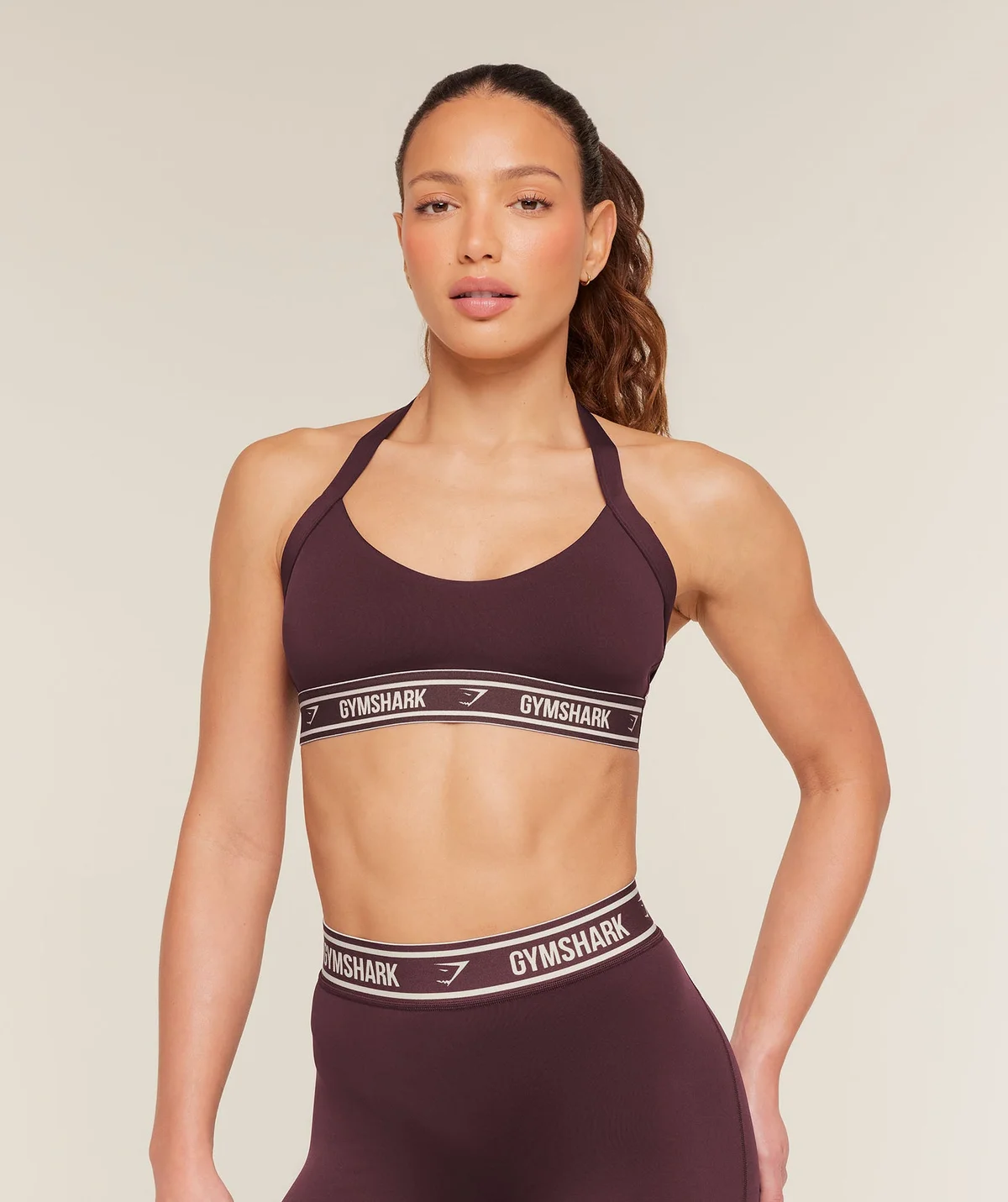 Top Deportivo Halter con Logo - imagen 1