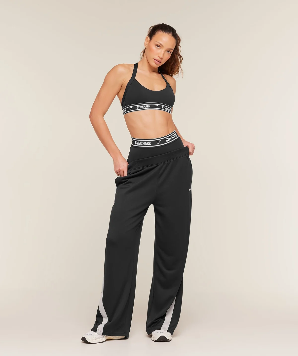 Top Deportivo Halter con Logo - imagen 4