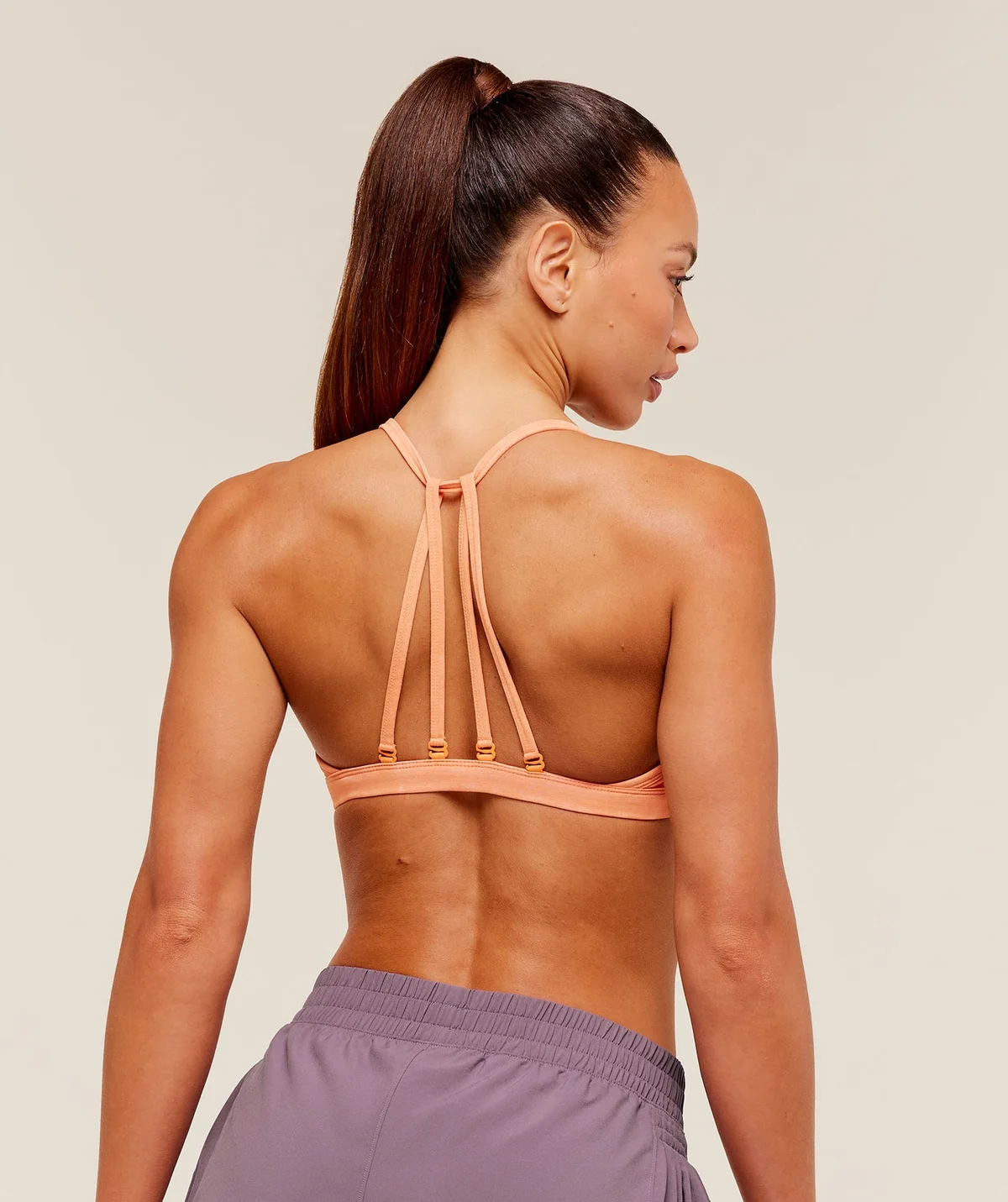 Top Deportivo Minimal con Efecto Lavado - imagen 2