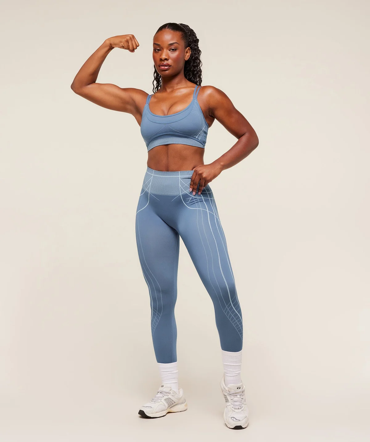 Top Deportivo Apex Seamless de Tiras - imagen 6