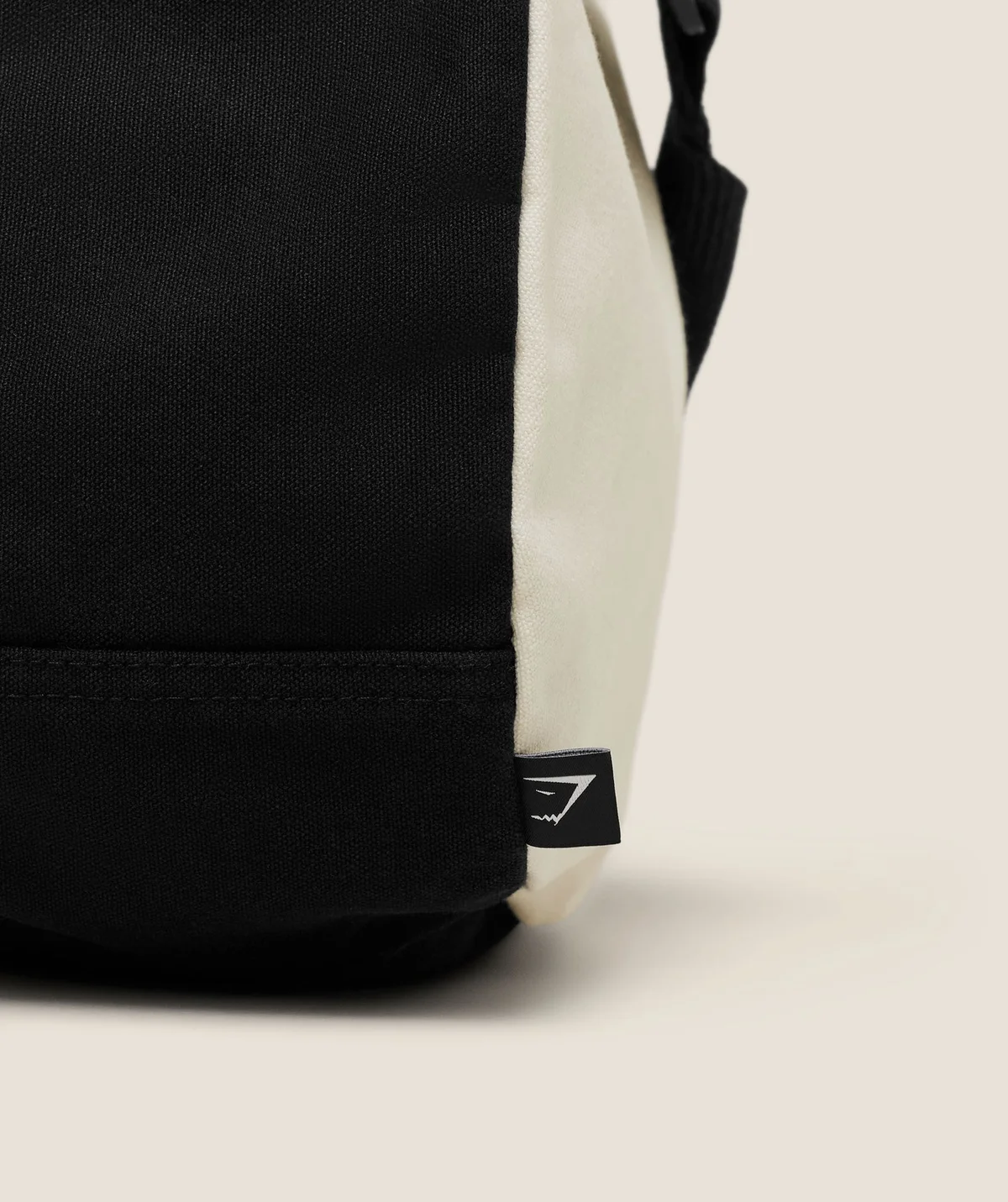 Bolso Duffle Essentials - imagen 5