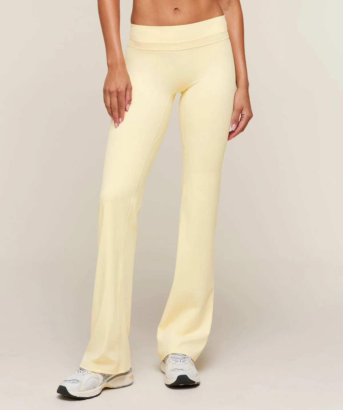 Leggings Whitney de Tiro Medio con Bota Abocinada