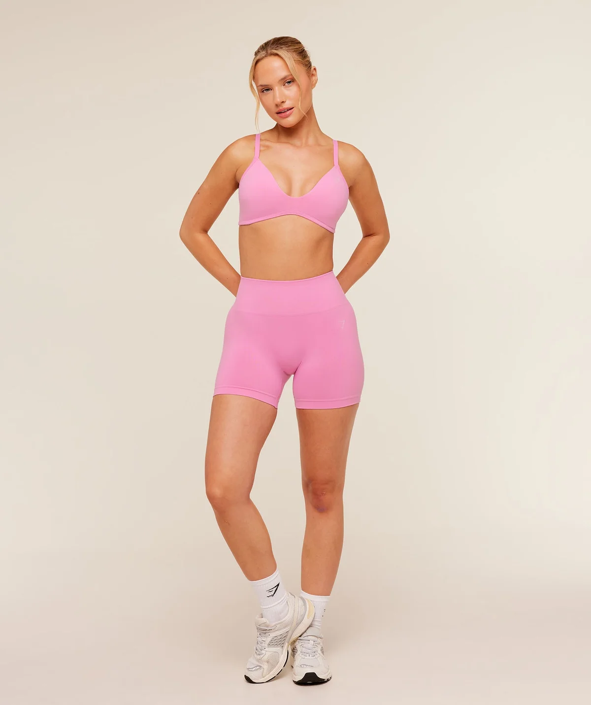 Top Deportivo Soft Sculpt de Cuello en V - imagen 5