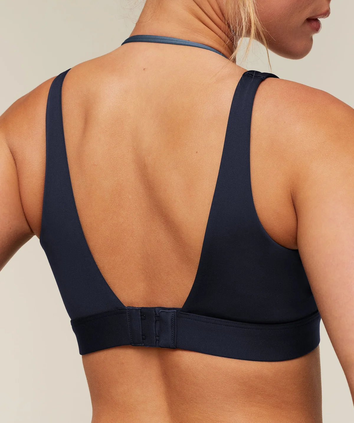 Top Deportivo de Doble Capa Strength - imagen 4
