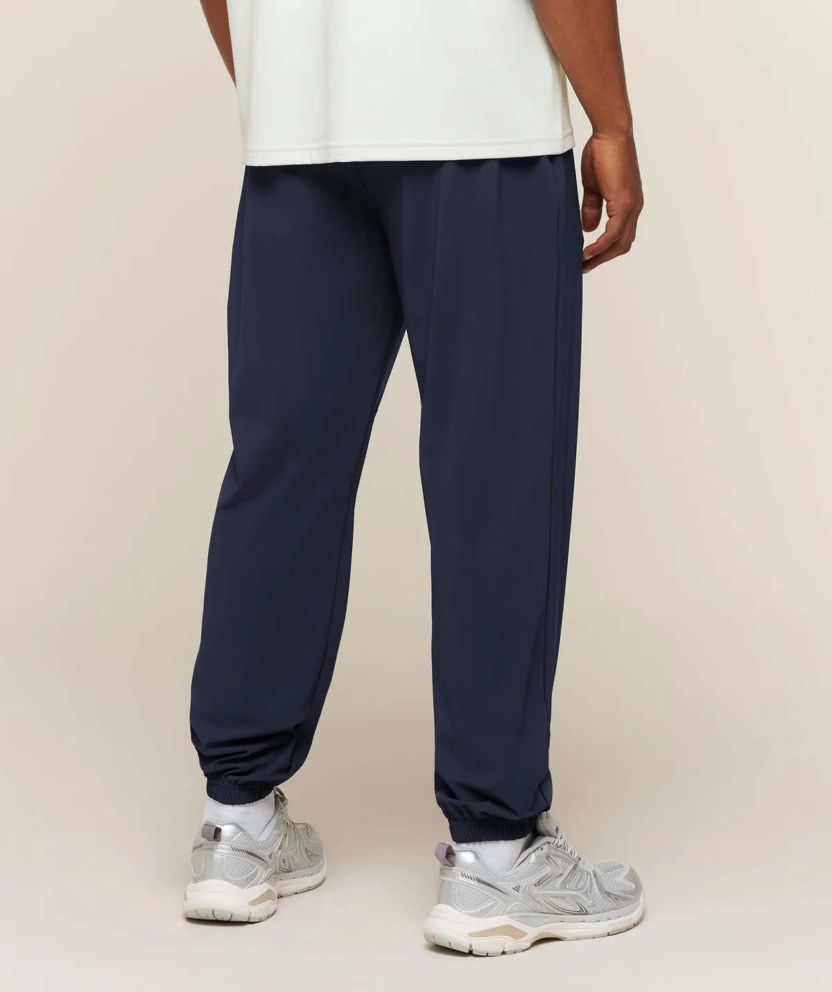 Pantalón Jogger Campus Crest con Tejido Woven