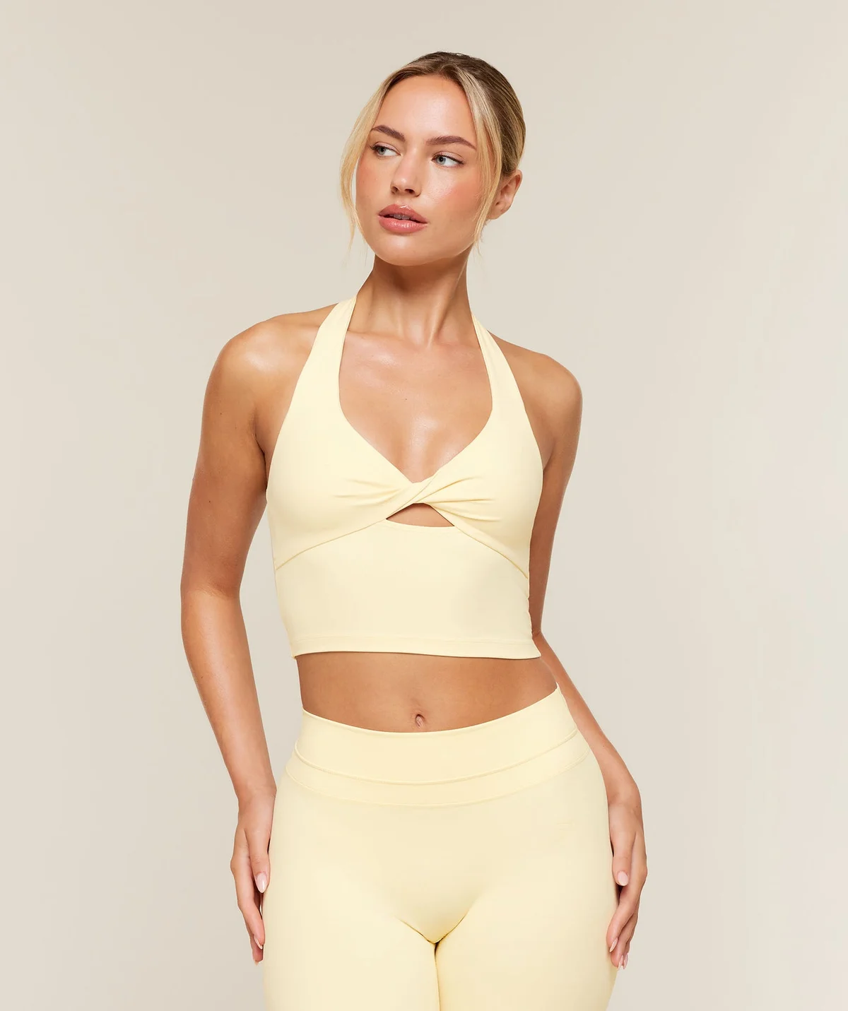 Camiseta sin Mangas Whitney Twist Front