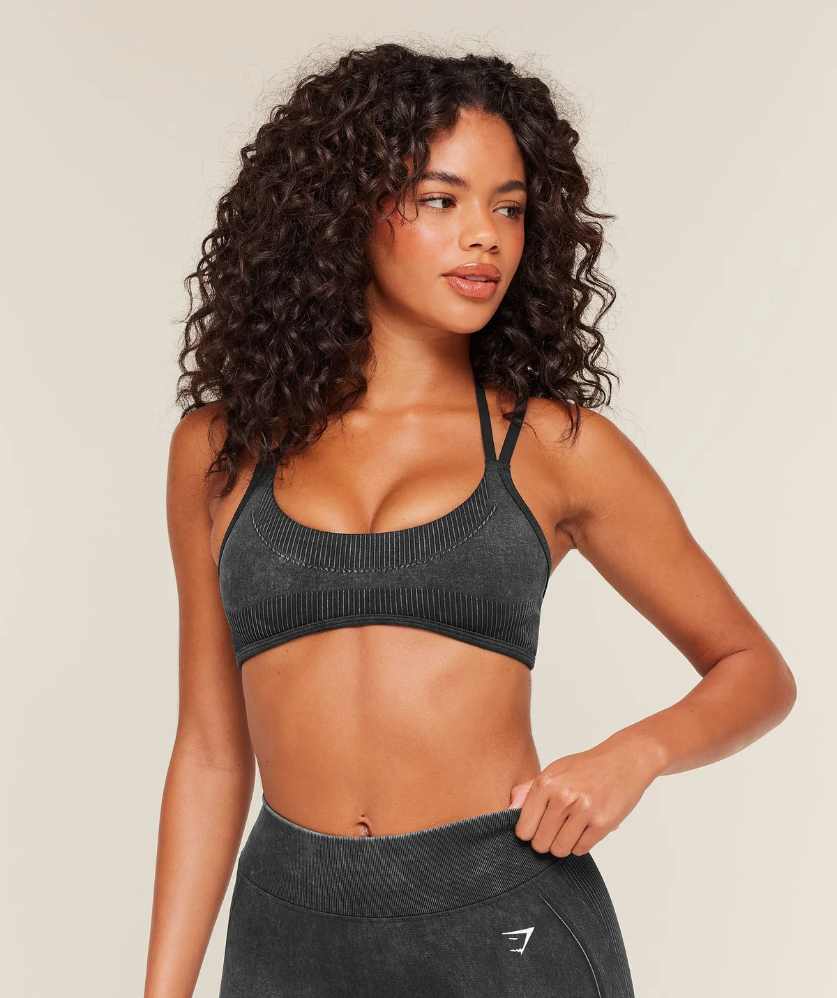Top Deportivo Gymshark x Bratz Light Support