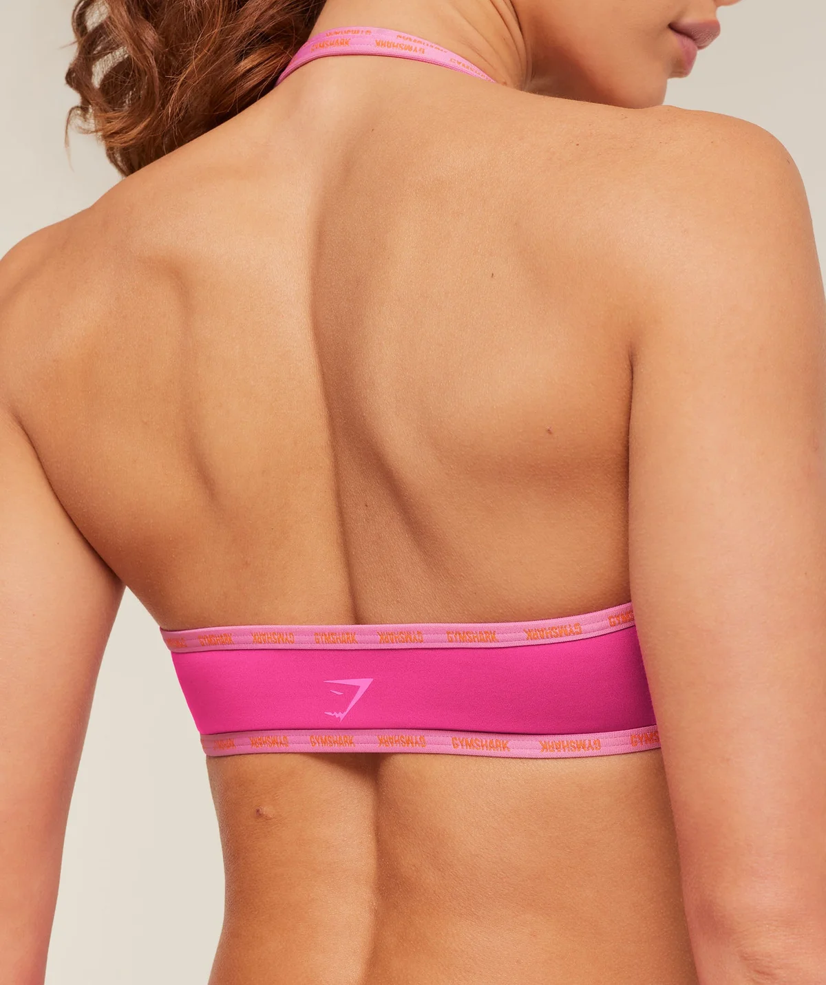 Top Deportivo Micro Logo Clasp Minimal - imagen 5