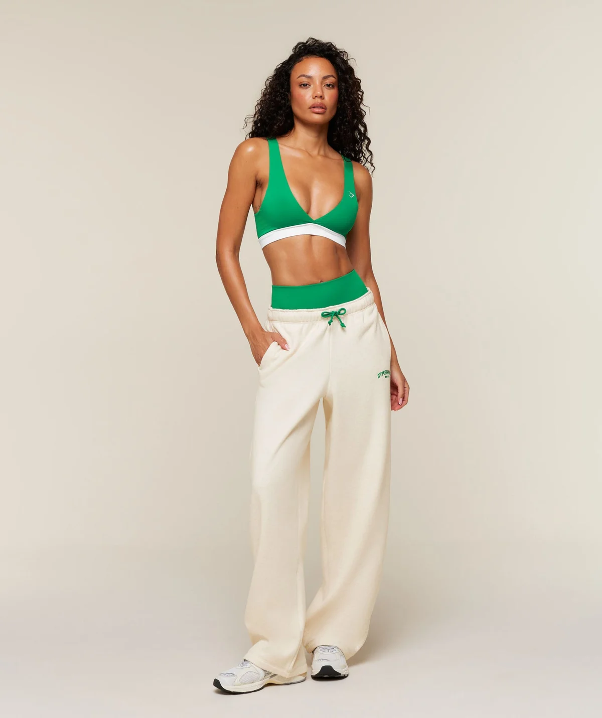 Pantalón Jogger Cosy Luxe Campus - imagen 4
