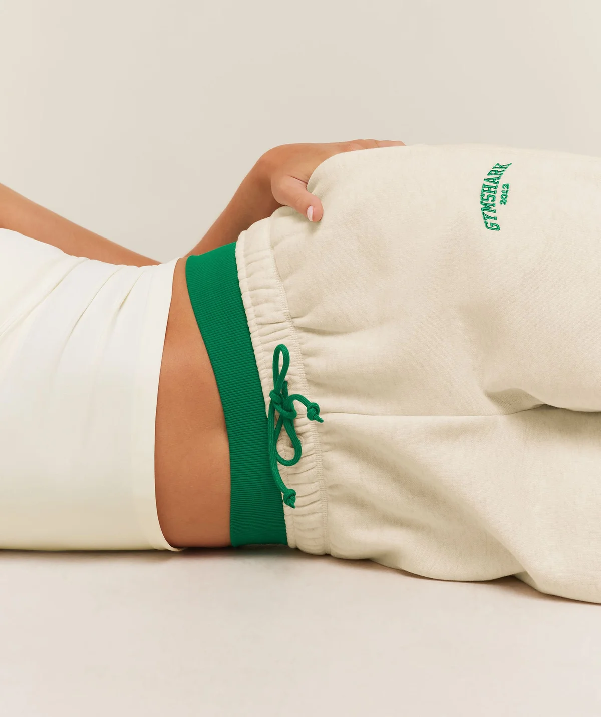 Pantalón Jogger Cosy Luxe Campus - imagen 5