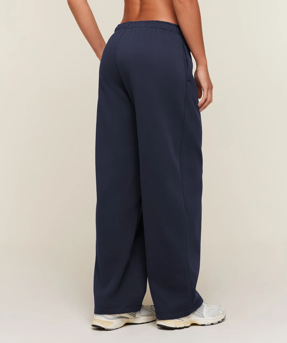 Pantalón Jogger Cosy Luxe Campus - imagen 3