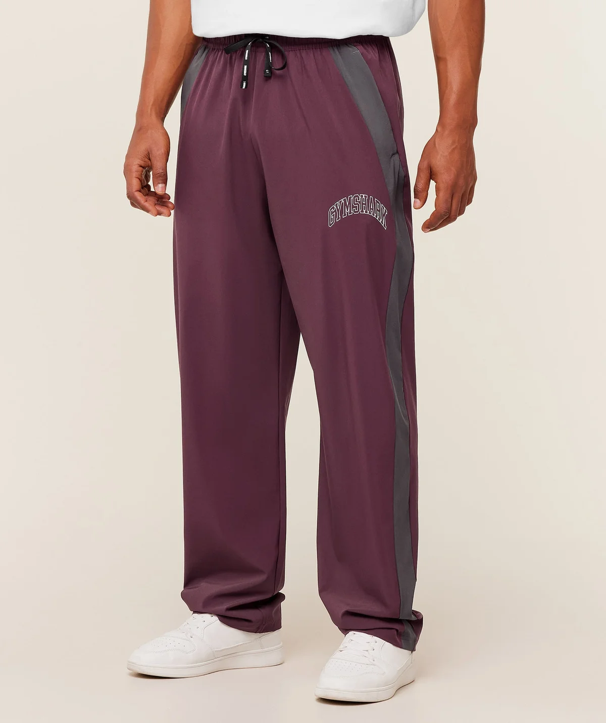 Pantalón Collegiate Tech