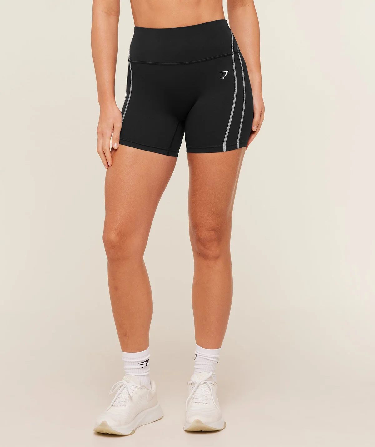 Shorts Volt