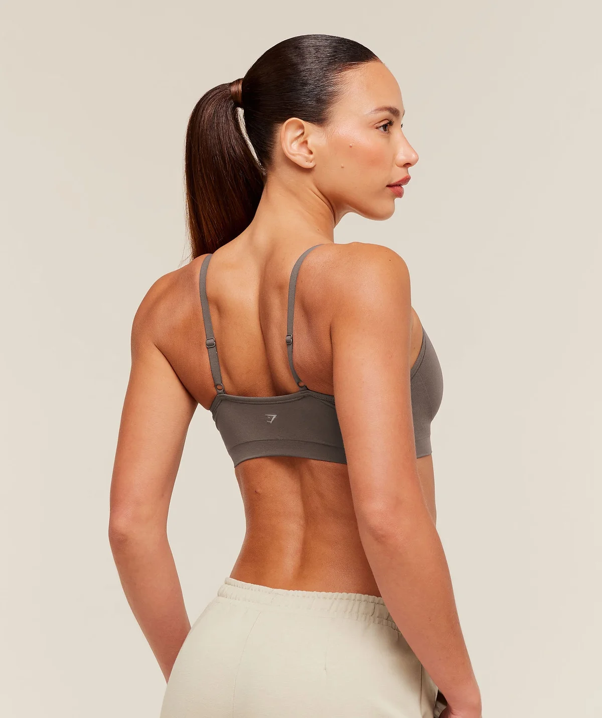 Top Deportivo V-Neck FeatherForm
