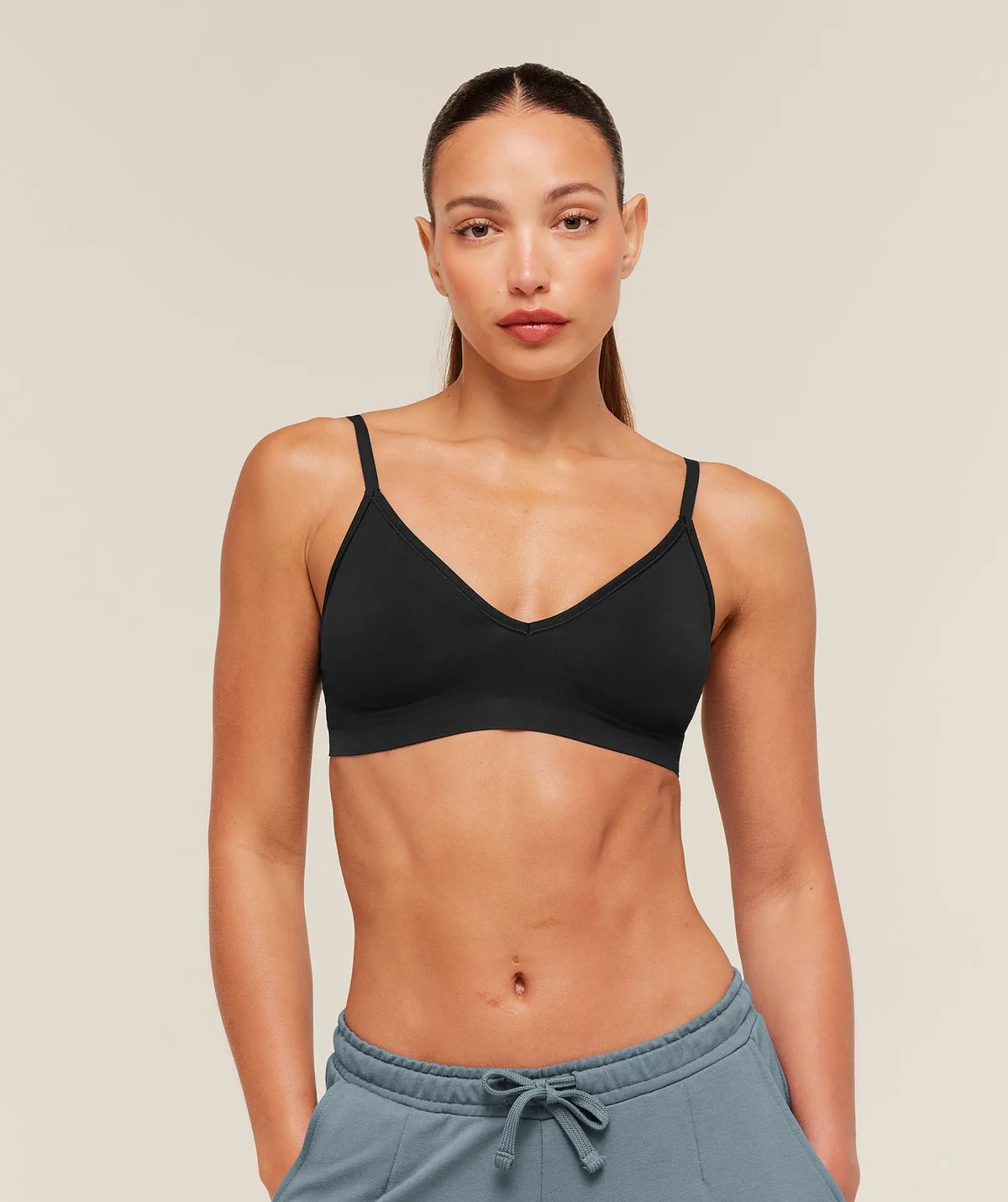 Top Deportivo V-Neck FeatherForm