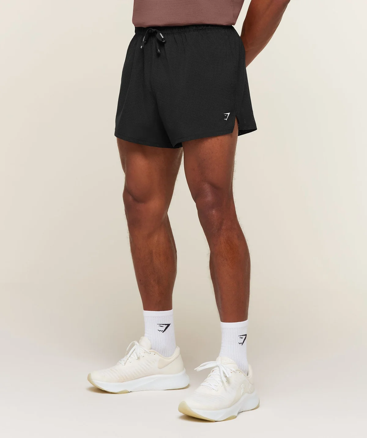 Shorts de Entrenamiento Train con Perforaciones